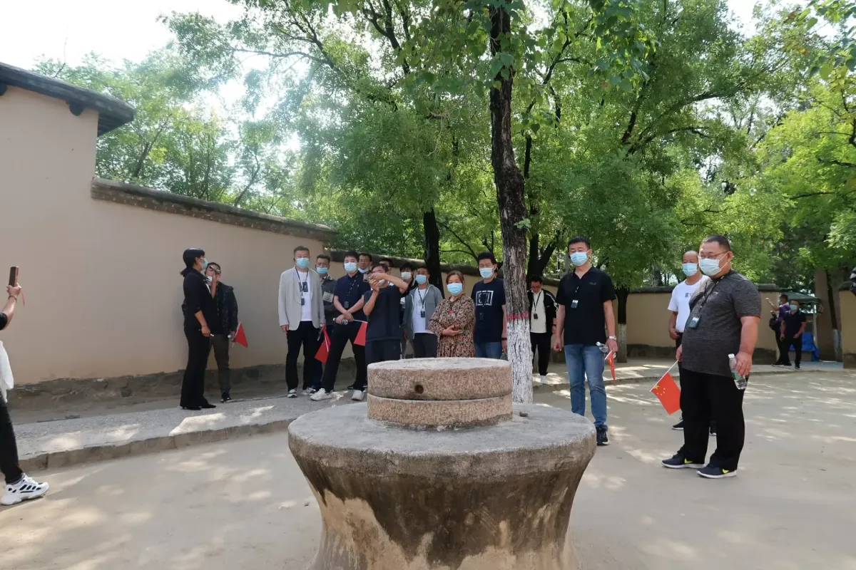 1696933037847057.png ¹«Ë¾ÐÂÎÅ18-1.png